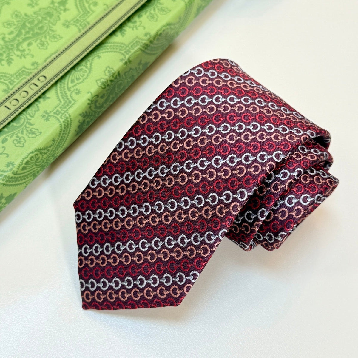Gucci Style Men's Chain Stripe Jacquard Silk Tie