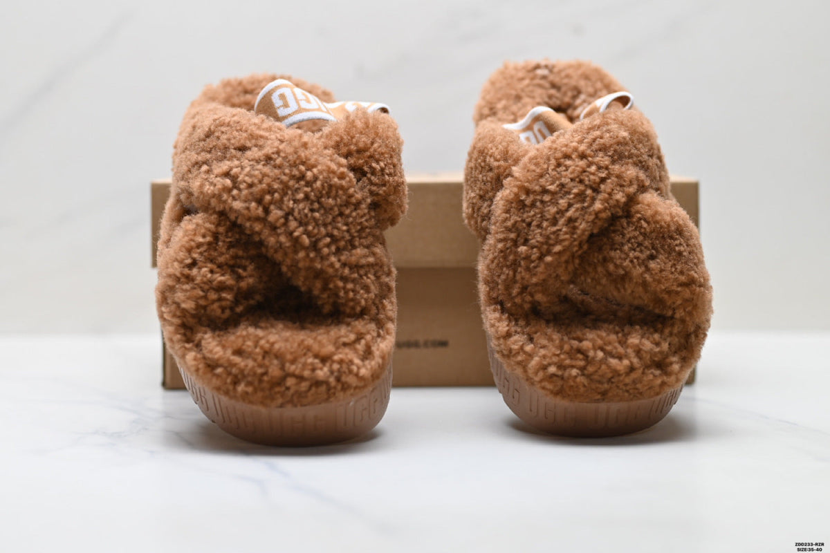 UGG Slipper Evolution Fluffy Platform Slides