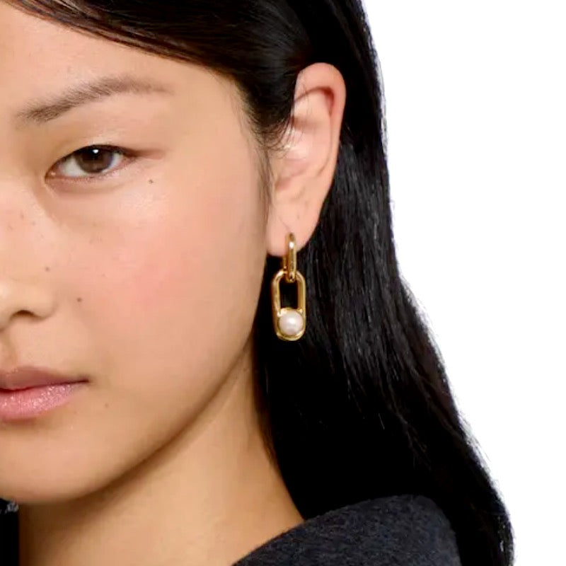 Gucci Dangling Pearl Earrings