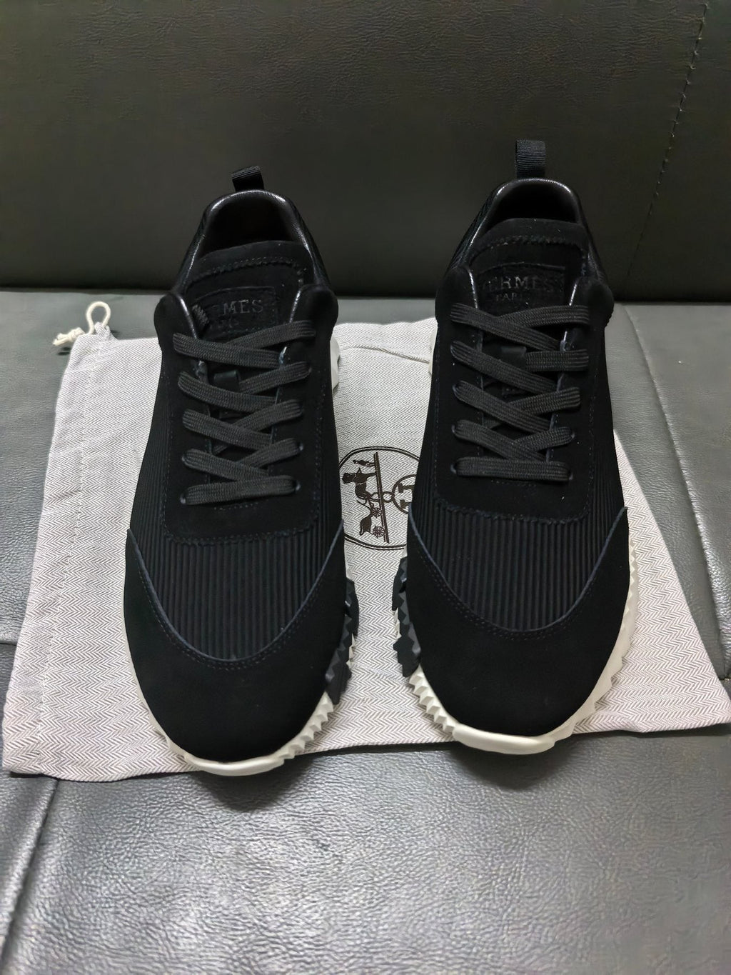 Men's Black Knit-Style Low-Top Sneakers