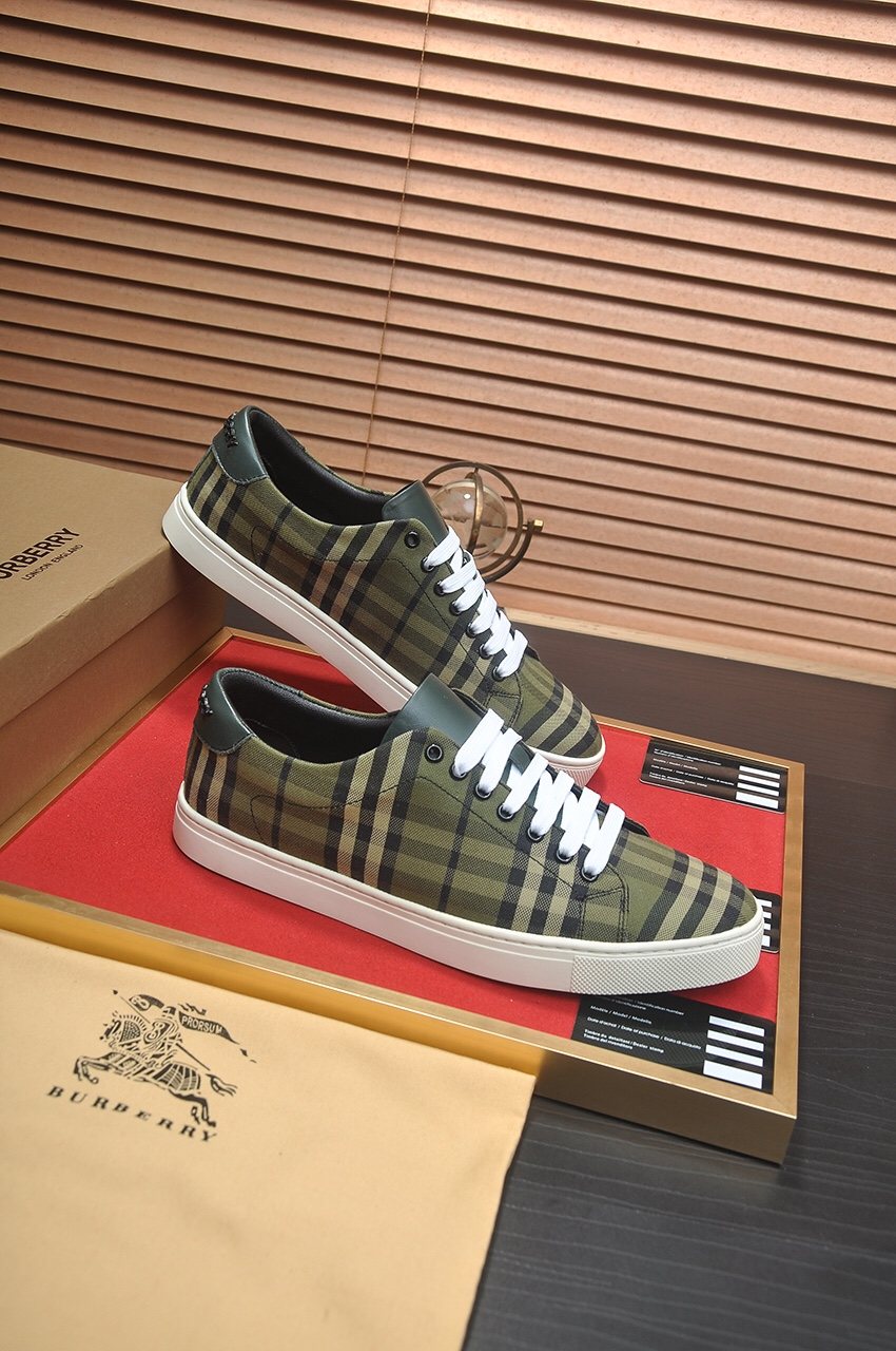 Burberry Olive Plaid Low-Top Sneakers