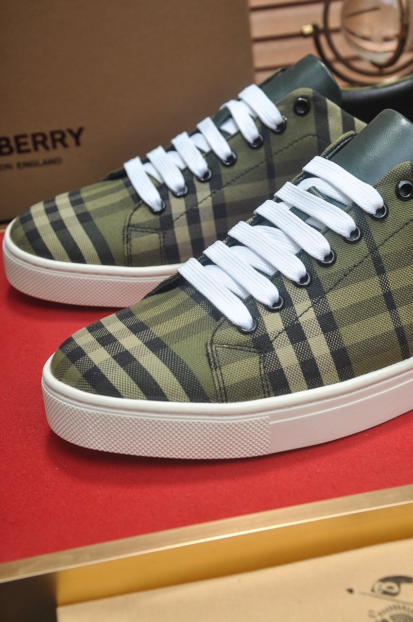 Burberry Olive Plaid Low-Top Sneakers