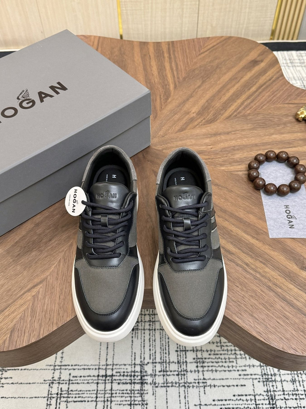 Hogan H580 Color-Block Low-Top Sneakers