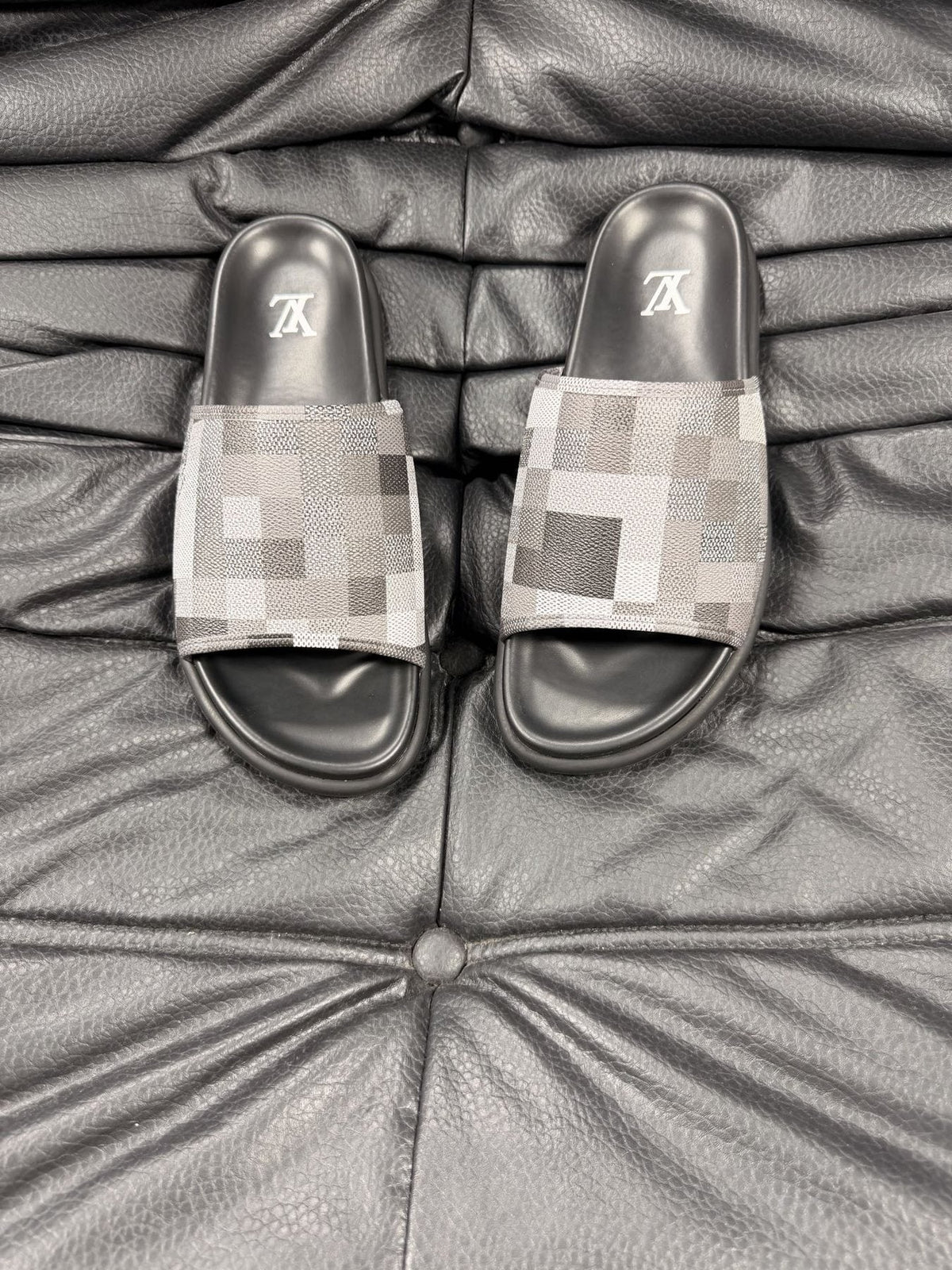 Louis Vuitton Checkerboard Slide Sandals - Single Wide Checkerboard Strap
